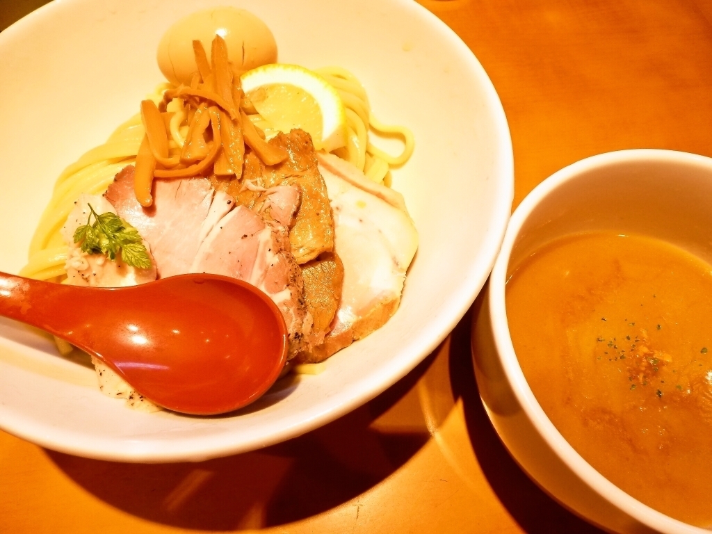 鶏白湯特製つけ麺